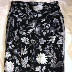 Athletic leggings